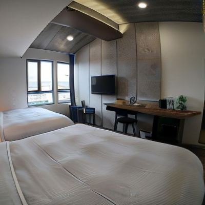 暢意雙床房 碧港良居商旅（高雄站前館）優惠