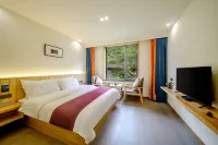 Siguniang Mountain Bailu Zhuokang Homestay