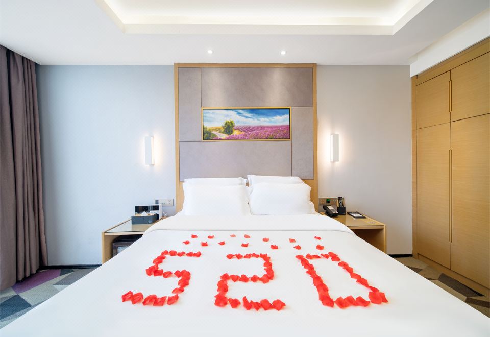 浪漫浴缸大床房「落地大窗慕思床垫·热敷眼罩馥郁红酒」