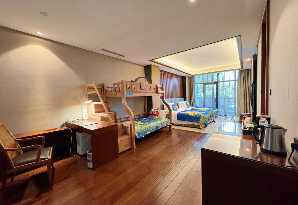 Narada Qiandao Lake ResortGarden View Twin Family Room High Low Bed