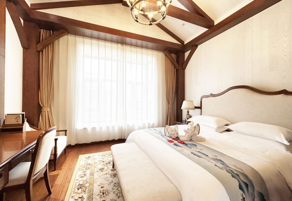 Baihualin Hot Spring Valley HotelLoft Hot Spring Room - 2-Room