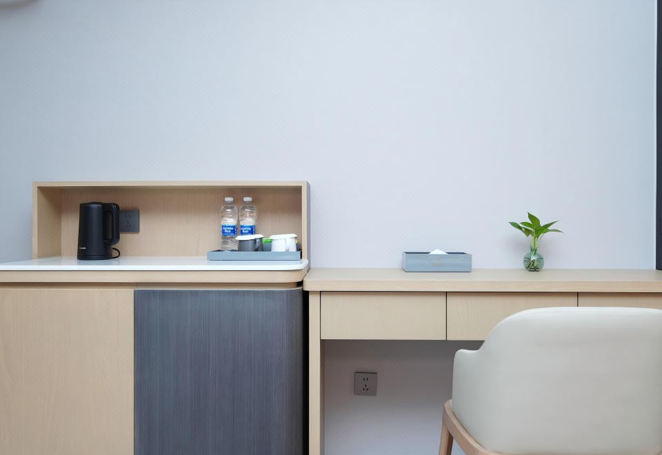 親子樂園房︱記憶床墊︱全屋聲控︱記憶枕︱智能投屏