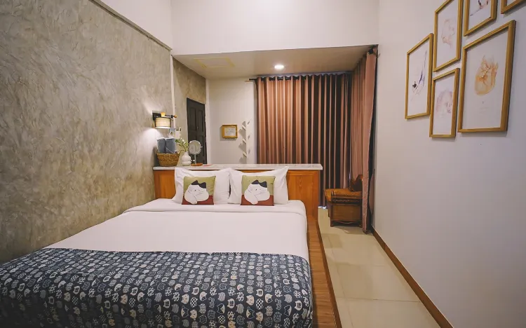 ห้องดีลักซ์ เตียงใหญ่ พร้อมระเบียง