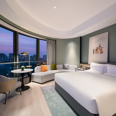 270°湖景好萊塢大床房（語音客控+獨立浴缸‌） 上海萬源諾富特飯店優惠