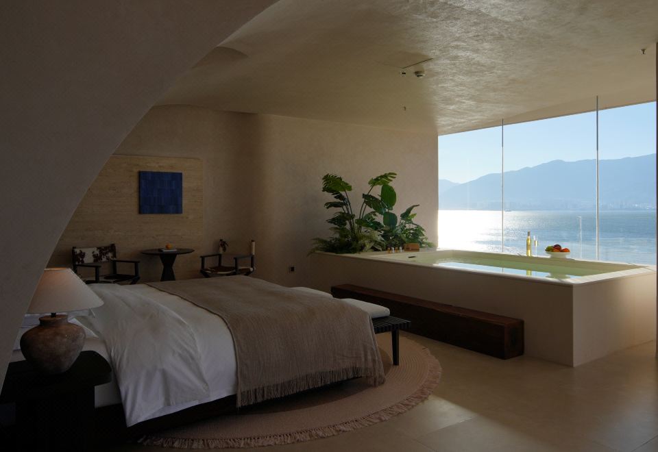 270度海景豪華家庭套房「馬歇爾音響+戴森吹風機」