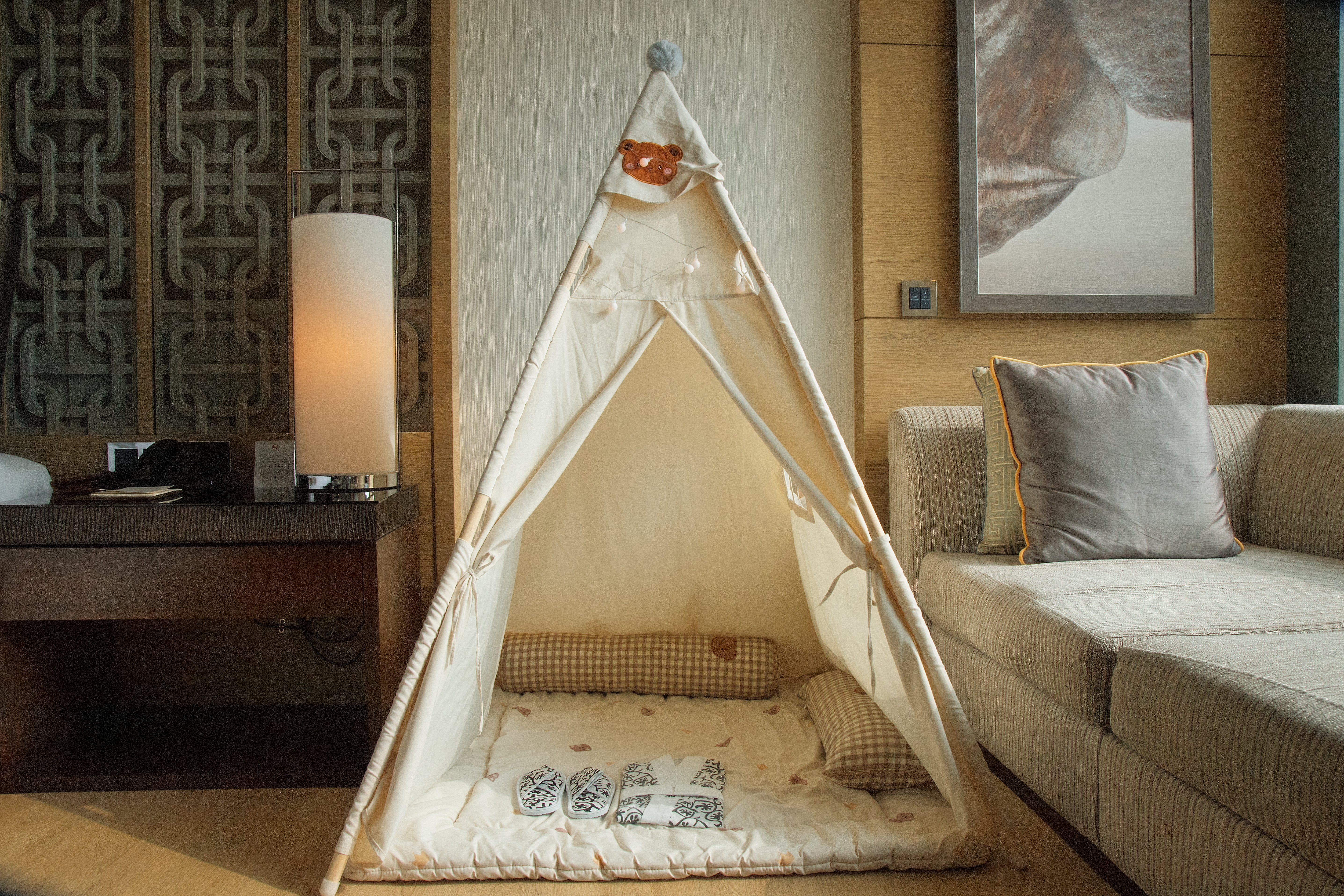 亲子布置-豪华江景大床房