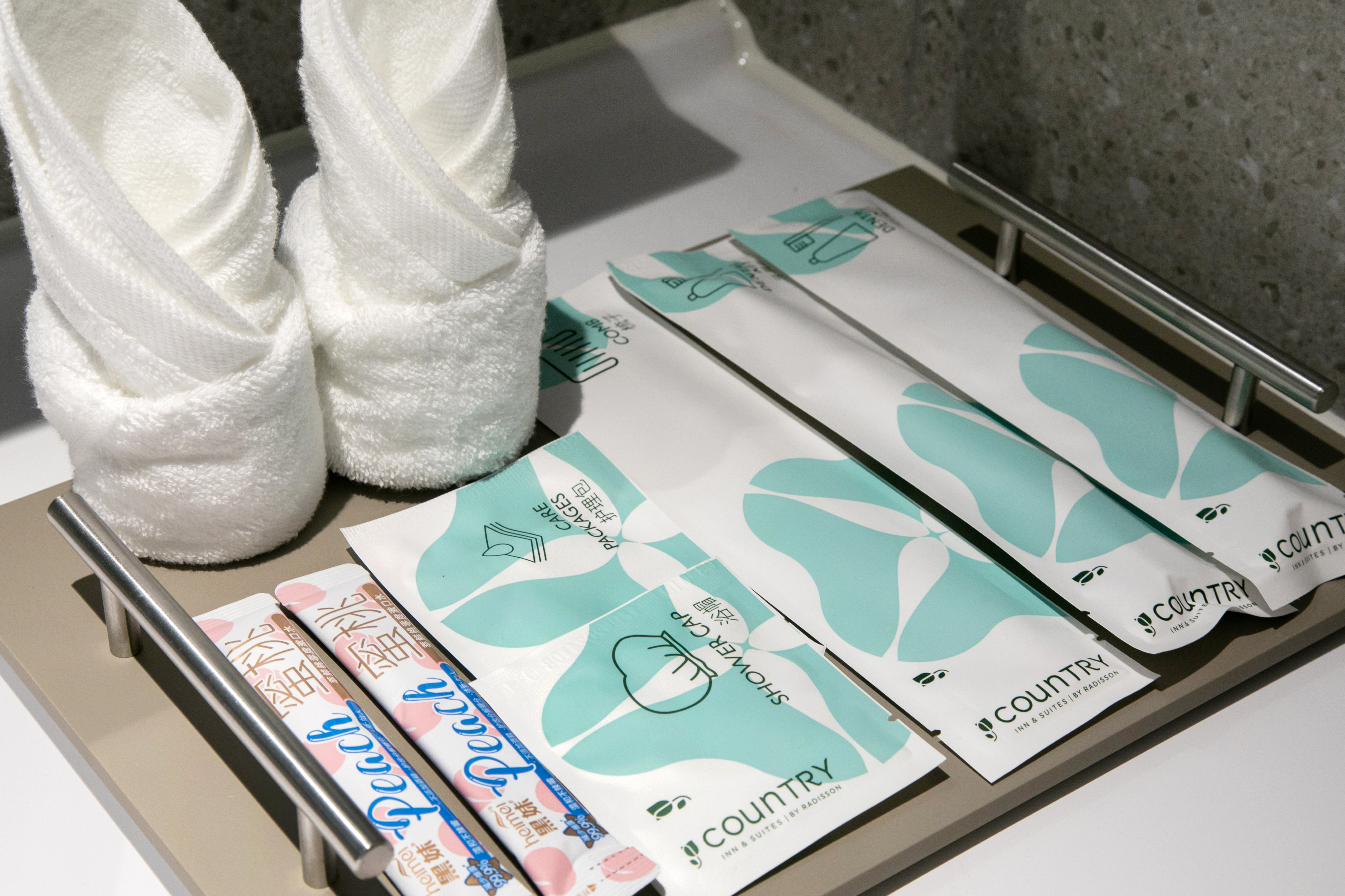 豪华套房（超大会客厅+阳光满屋）