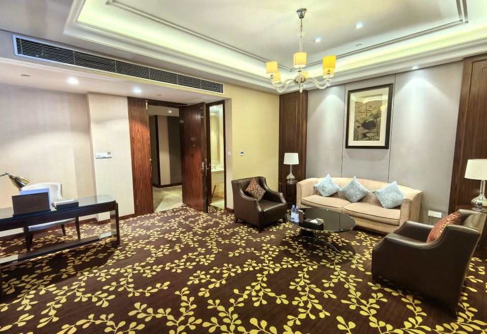Ondine Oriental International HotelDeluxe Suite