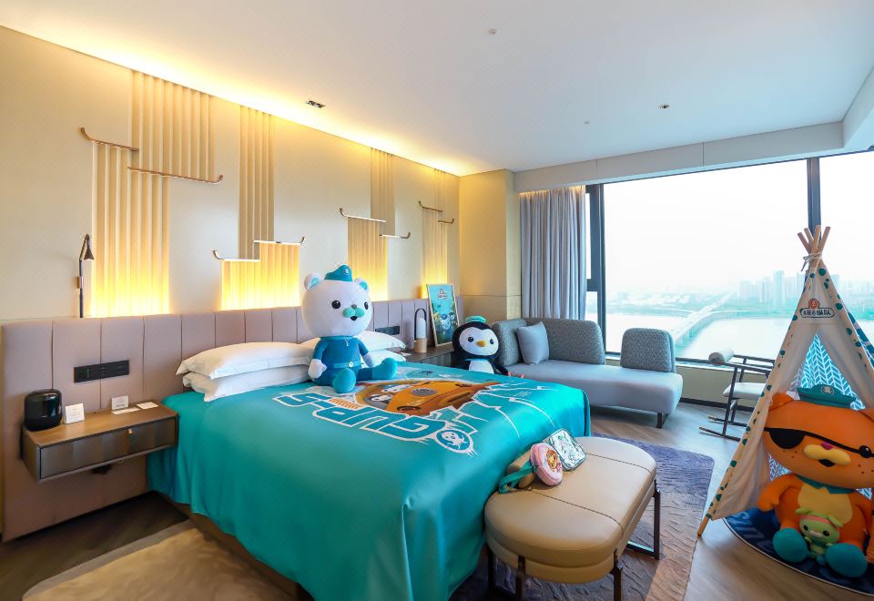 親子江景大床房
