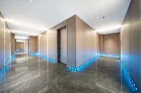 Yingge Movie Hotel (Weining Caohai Convention and Exhibition Center)
