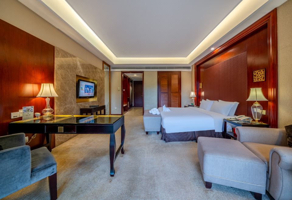 親水商務大床房