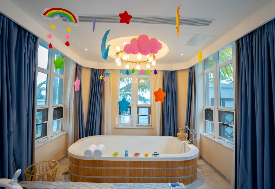 Castle Hotel Ocean Flower IslandFamily Friendly Villa - 2-Bedroom