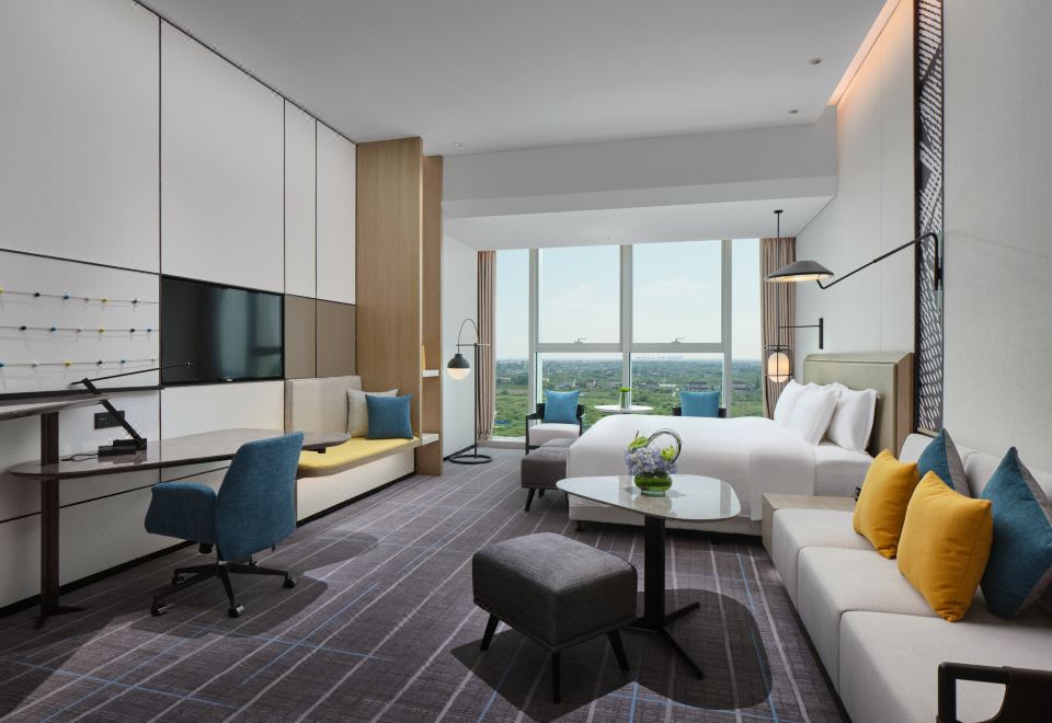 Crowne Plaza QidongDeluxe Double Room