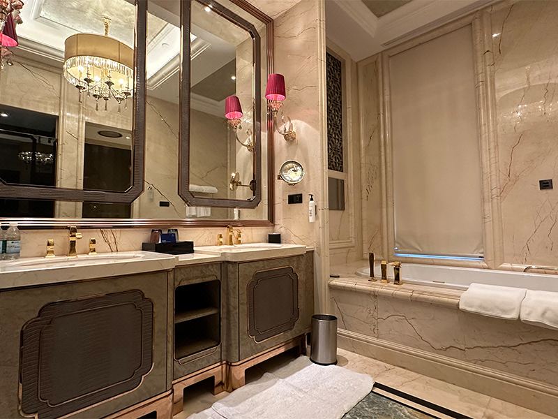 总统套房（浴室沃特品牌防水电视+独立书房+化粧台）