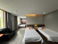 ZhengHe Esports hotel Hotel di 