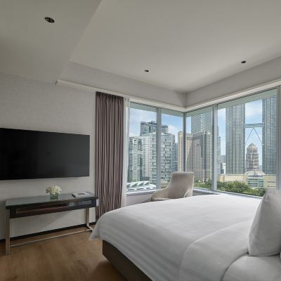 Suite dengan Pemandangan Menara Kembar Kupon Traders Hotel Kuala Lumpur