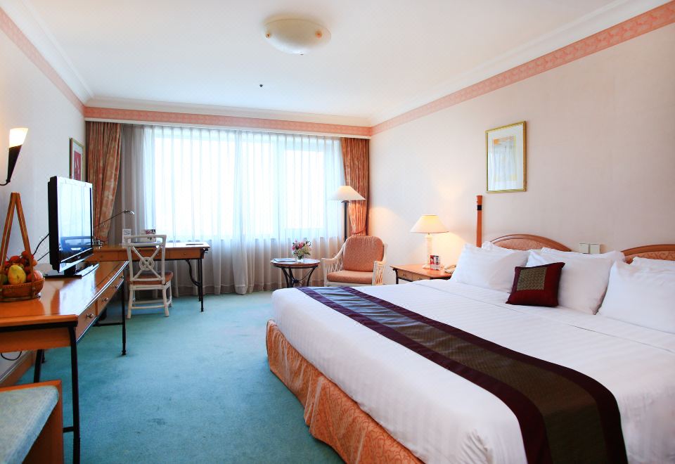 Grand Deluxe Room