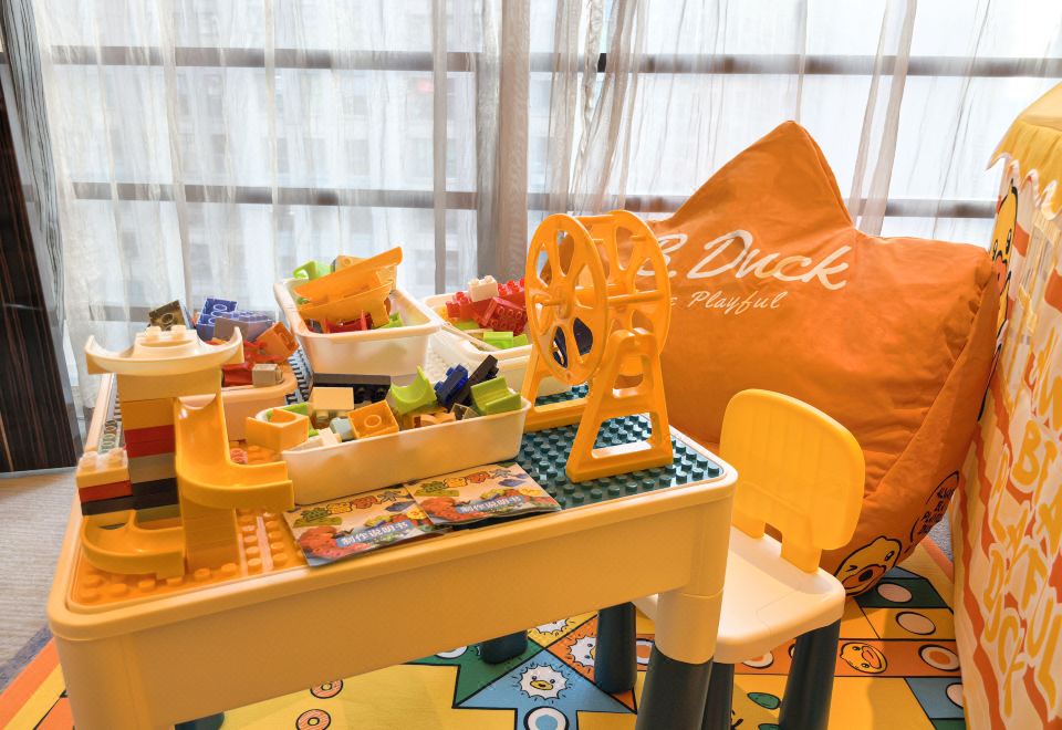 B.Duck小黃鴨親子家庭套房-益智小童積木桌