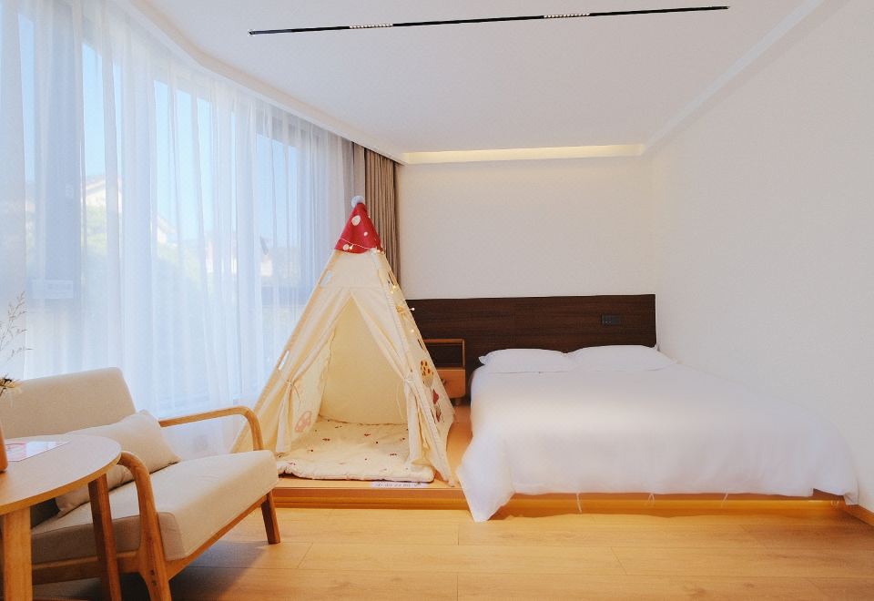 亲子家庭房（落地窗.梦幻投影.智能马桶）