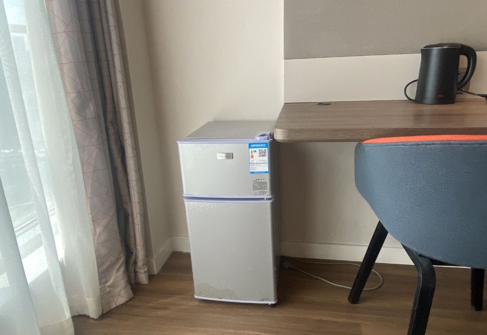 Holiday Inn Express Hangzhou West Lake EastSuperior Suite