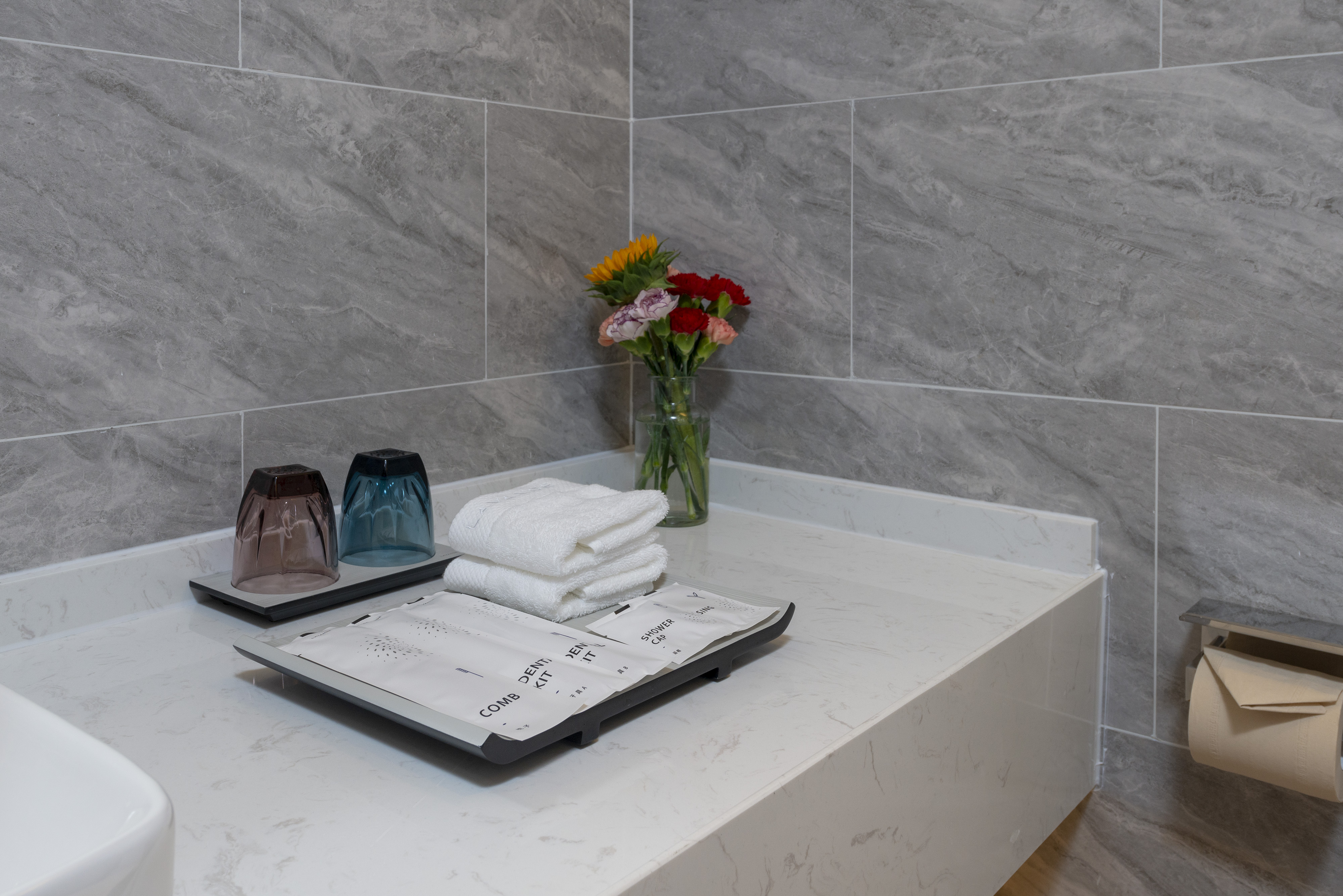 Lavande Hotel (Tianjin Zhongxin Ecological City Jijing Tiandi Branch)雅致大床房（慕思品牌床垫+电视投屏）