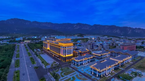 Dengfeng Zhongzhou Intermega Shaolin Hotel