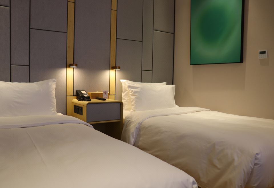 双床房+静谧空间+65寸高清电视+禅意茶席