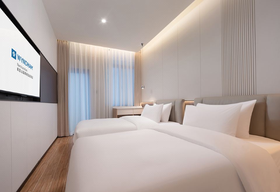 Wyndham NankunshanTangyuan Five-Bedroom Villa