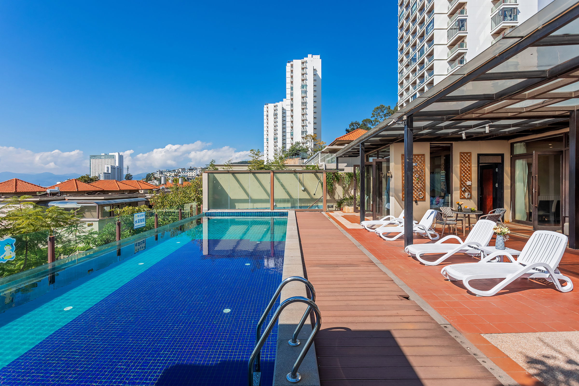 湖景私家泳池别墅·三卧