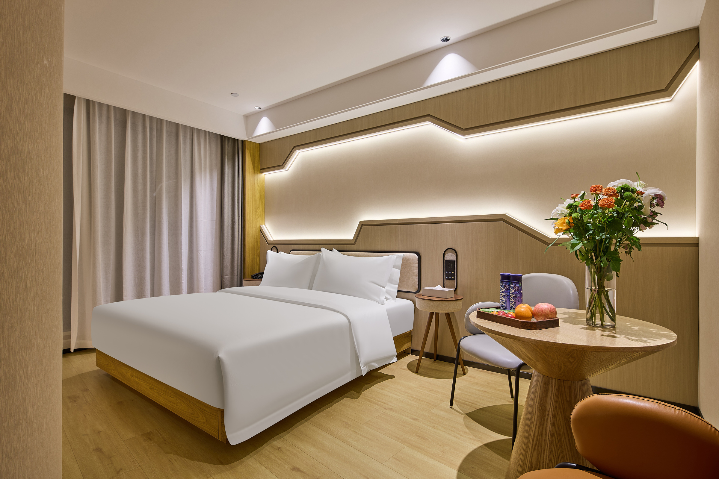 精選大床房『全屋智能+手機客控+全屋新風+65寸高清投屏電視+智能馬桶+舒適好眠』