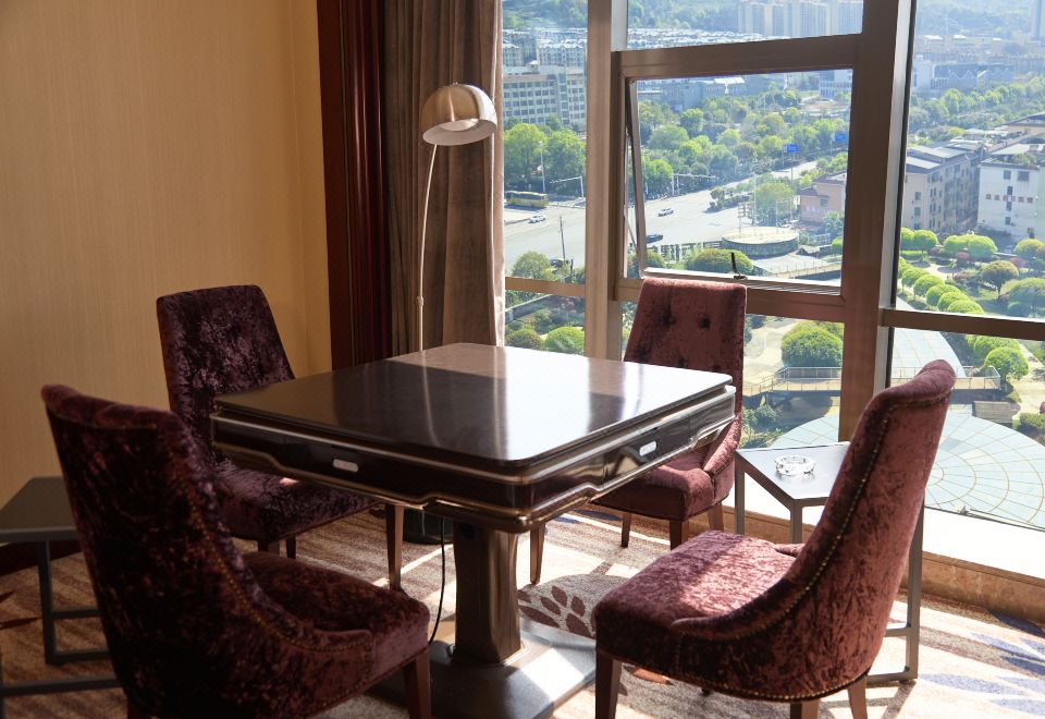 鸿运棋牌双床房（吸烟房）