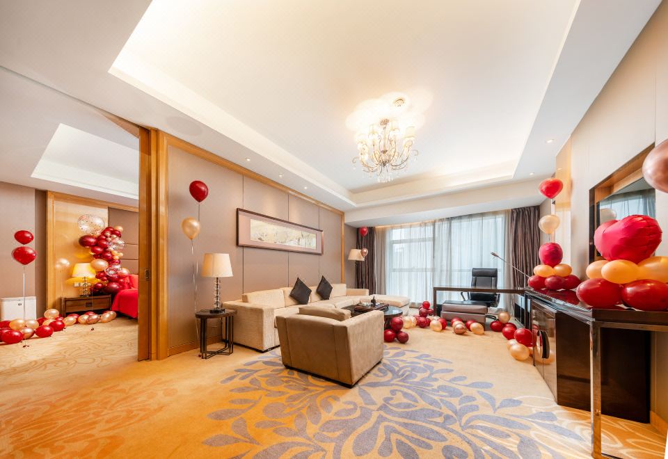 浪漫滿屋婚房（獨立會客廳+雙衞+浴缸+主題佈置）