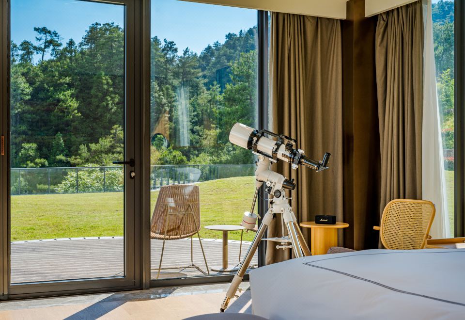 星隅·几何琉璃双卧套房