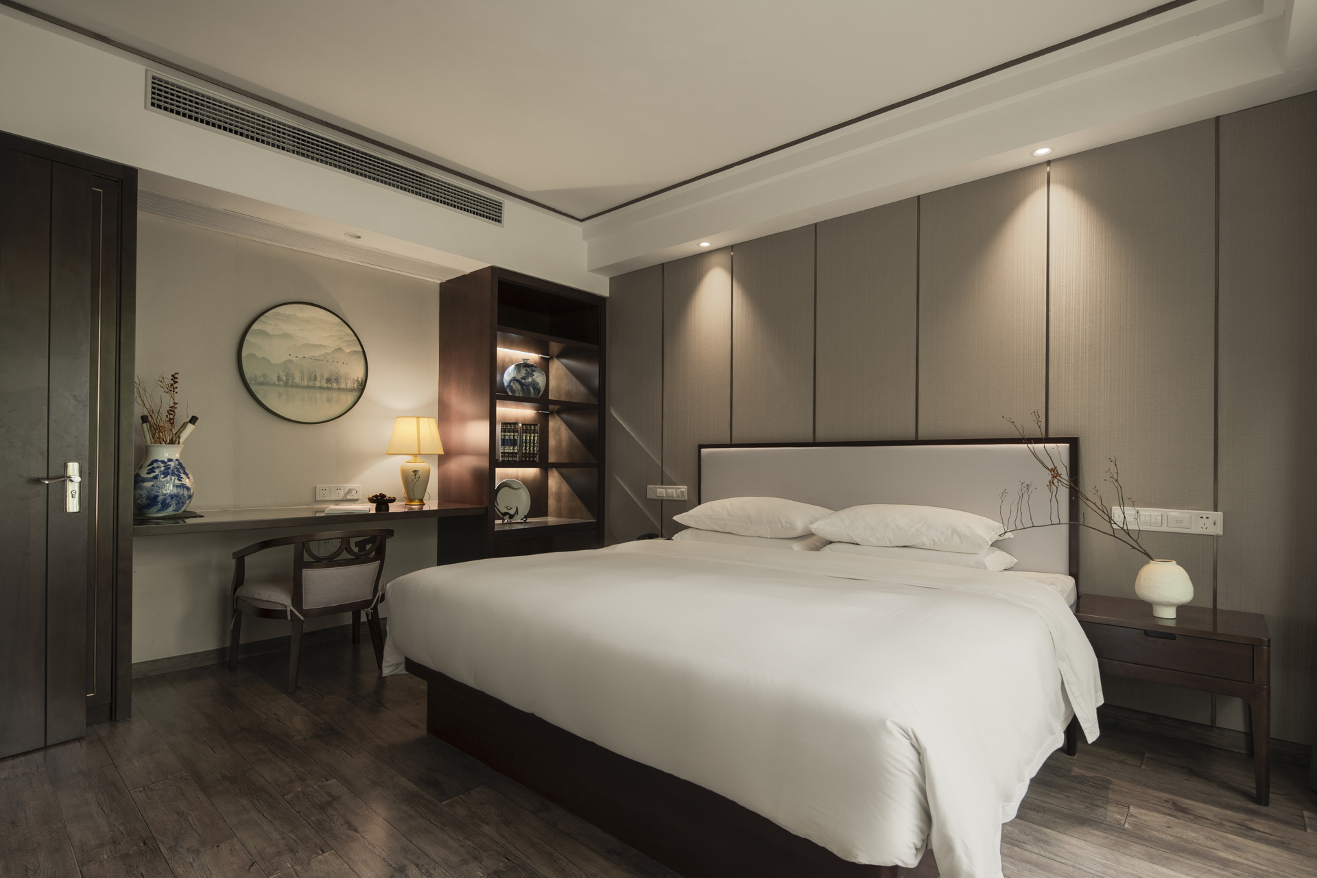 West Lake Vishwa ResortBuilding 1 庄园套房