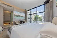 Yanting Future Intelligent Hotel (Lanzu Plaza Store)