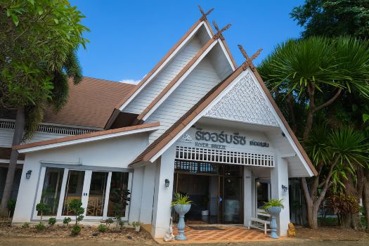 โรงแรมริเวอร์บรีซ เชียงแสน
