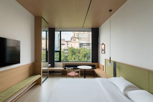 SFEEL Designer Hotel (Chengdu Chunxi Road Subway Station Branch)