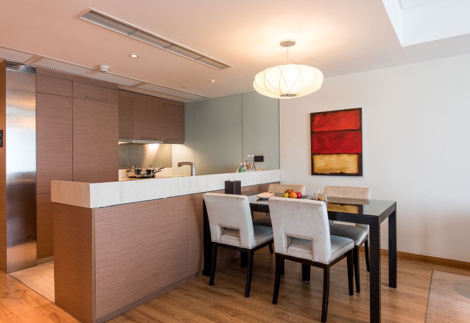 一室一廳豪華家庭公寓套房 | 側江景+洗衣機+烹飪空間