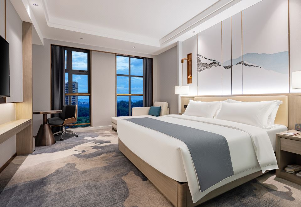 商務大床房（語音智控+乳膠床墊）