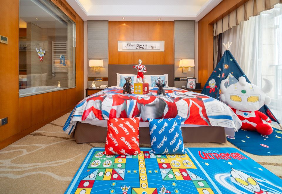 奥特曼豪华长城景观大床房