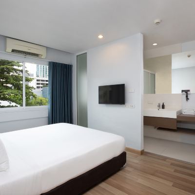 標準特大床房 西隆楠特拉飯店優惠