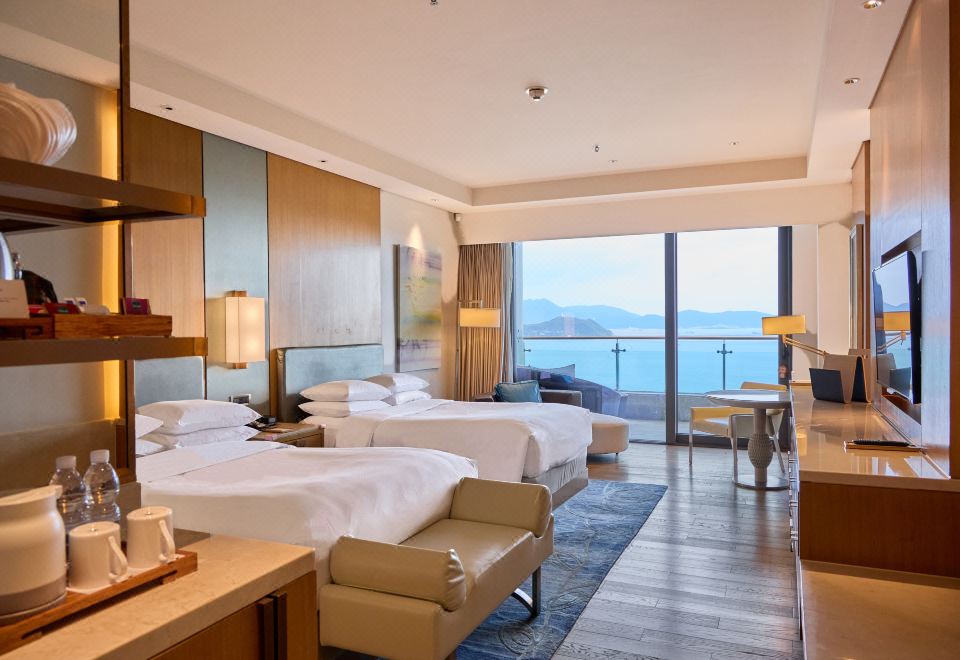 西翼揽海轩尊尚海景双床房