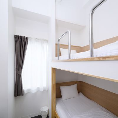 帶鎖的私人上下鋪房間（雙人床） 那霸國際街艾貝斯特立方優惠