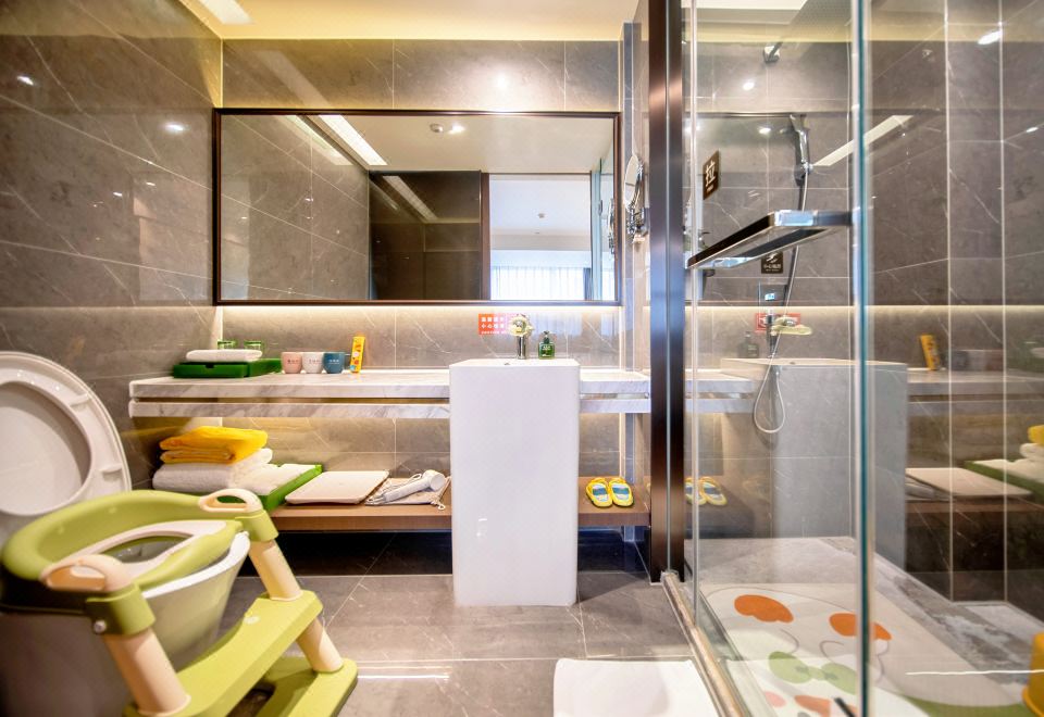 童趣亲子房-哪吒闹海（熊猫边床+小童专属配套）