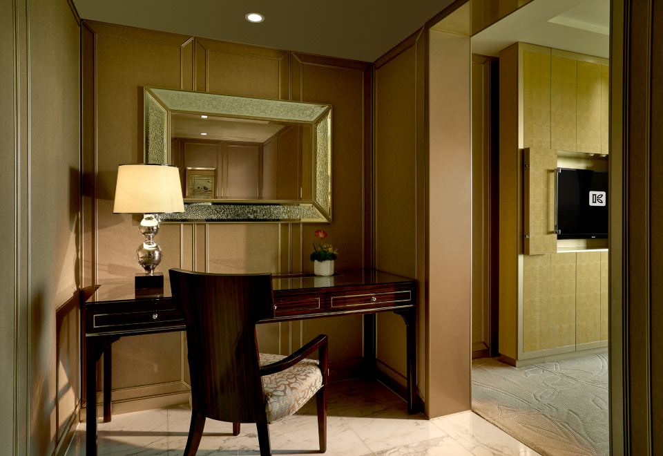 行政豪華河景房