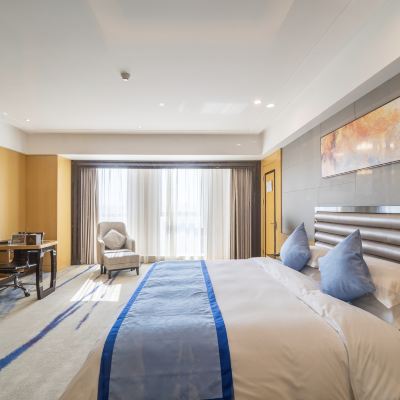 陽光大床房 瑞能CEO國際飯店（合肥南站寧國路美食街店）優惠