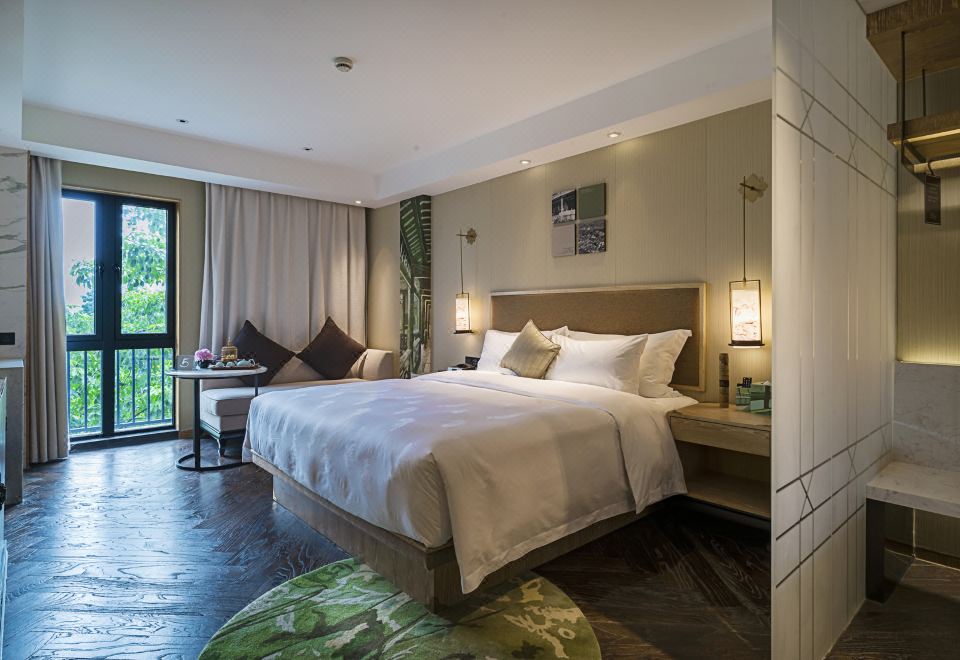 水舞·江景阳台套房（180°江景观景阳台+高奢洗护品）