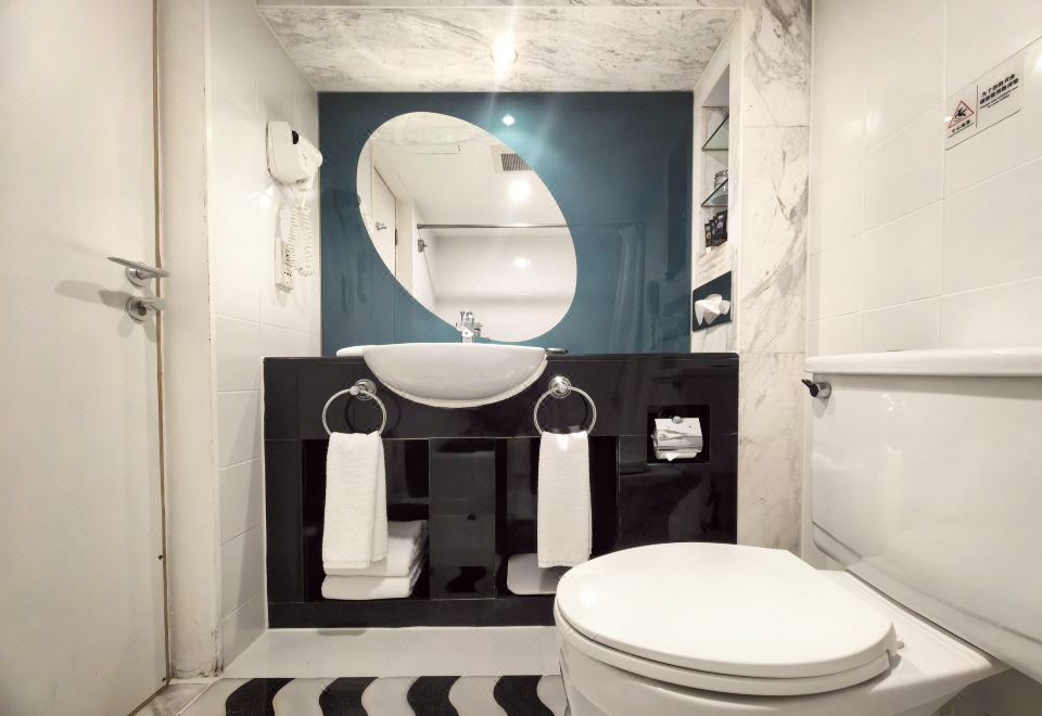 Beijing Xinqiao HotelDeluxe Queen Room