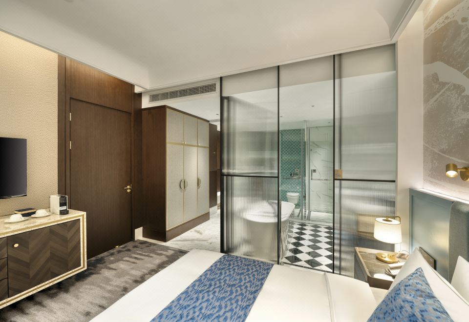 经典城堡大床房