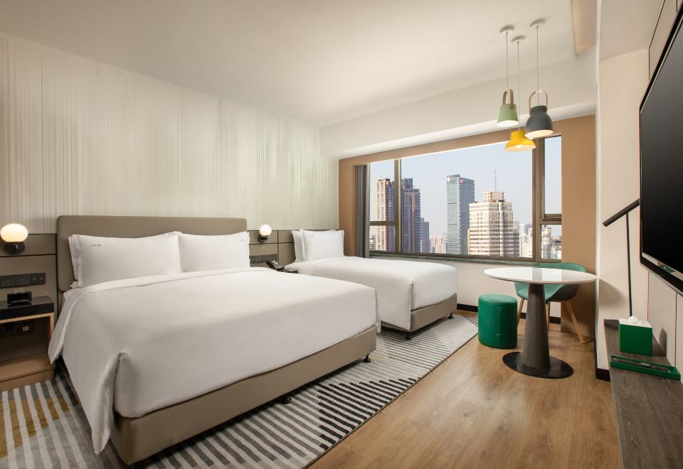 Holiday Inn Shanghai Nanjing RoadFamily Suite-Twin Bed View Room